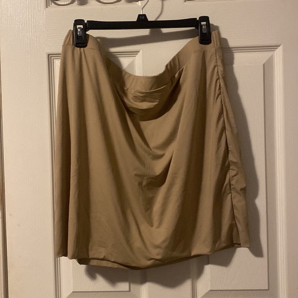 Solid Khaki Bodycon Skirt - Picture 6 of 9